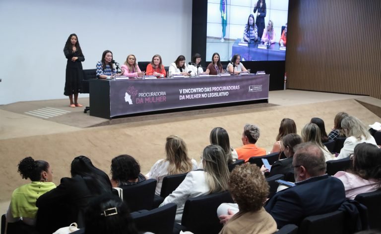 Seminário - V Encontro Nacional de Procuradoras da Mulher.