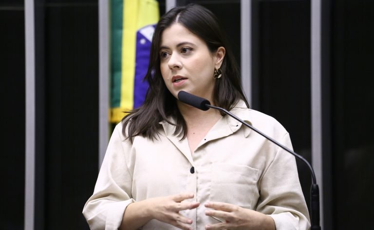 Discussão e votação de propostas legislativas. Dep. Sâmia Bomfim (PSOL - SP)