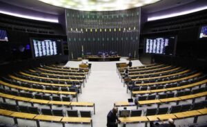 Câmara aprova novos critérios para Justiça decretar prisão preventiva - Notícias