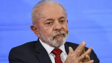 Lula perde o eleitor independente com falas desastrosas na segurança pública: o erro de defender traficantes enquanto a população apoia a polícia