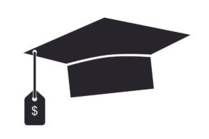 Um chapéu de formatura com etiqueta de preço