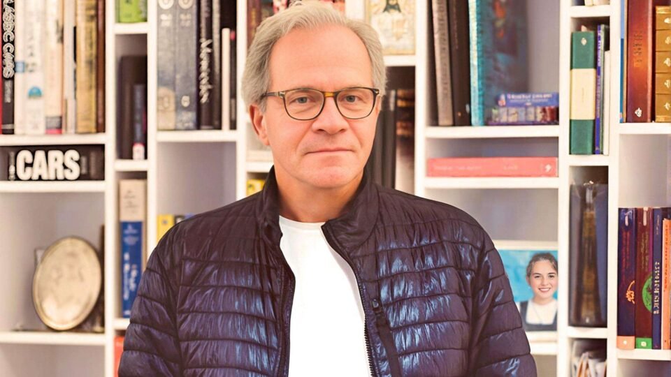 Quem é Nelson Tanure, que ganhou relógio milionário de Daniel Vorcaro