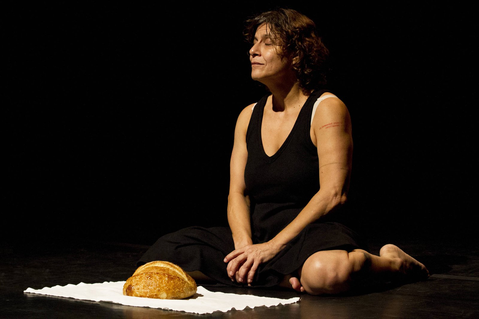 Gota d'Água: tragédia expõe desigualdade no Brasil - 23/04/2026 - Mise-en-scène