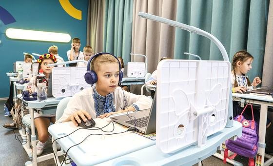 Unicef aponta riscos do uso precoce de inteligência artificial por crianças