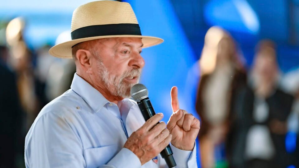 Lula ignora crítica a Bolsonaro e turbina "bondades" em ano eleitoral
