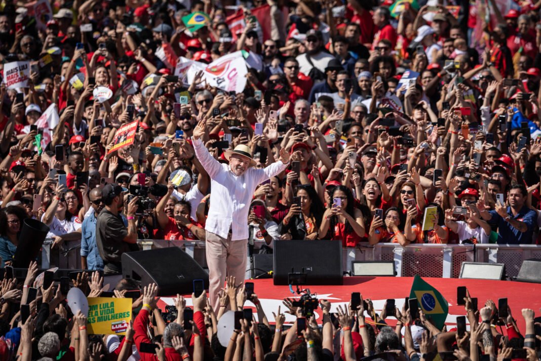 Campanha convoca 'milhões de Lulas' para esforço concentrado nas ruas em reta final do 1º turno - 02/10/2026 - Brasília Hoje